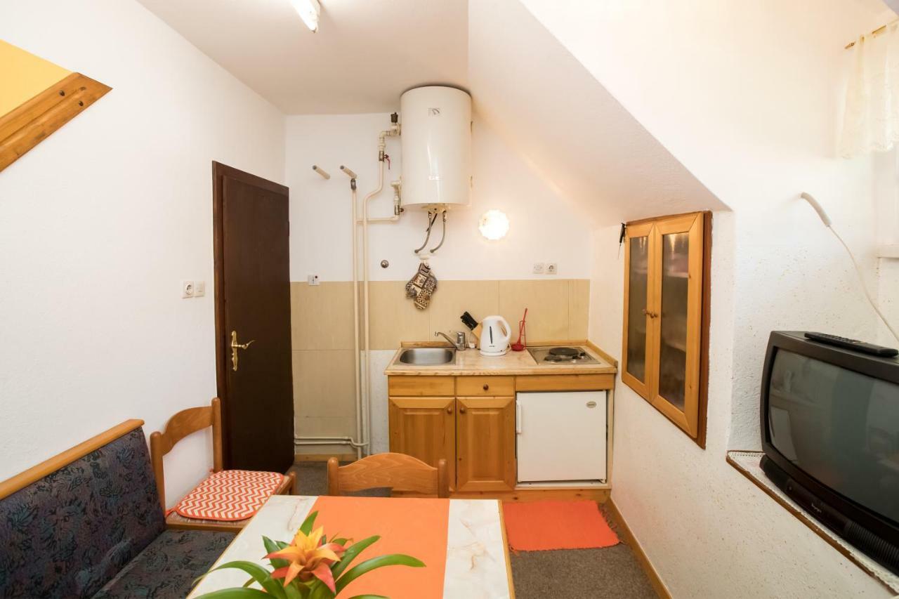 Apartments And Rooms Razen Bohinj Extérieur photo